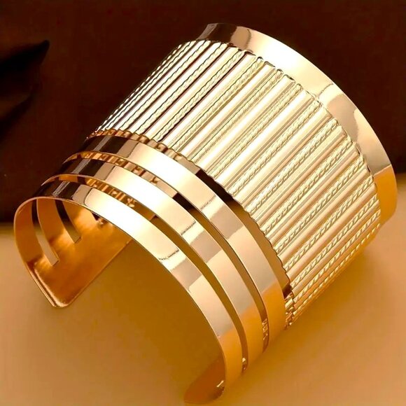 Bracelet Bangle Cuff Bold Adjustable Egyptian Hollywood Statement Goddess Glam - Picture 3 of 3